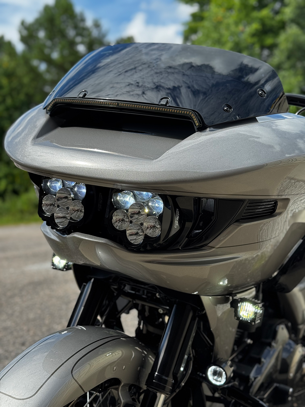 Custom Dynamics Shark Demon® 2 Dual Headlight Kit - SD2-23-RG-WW — image 4