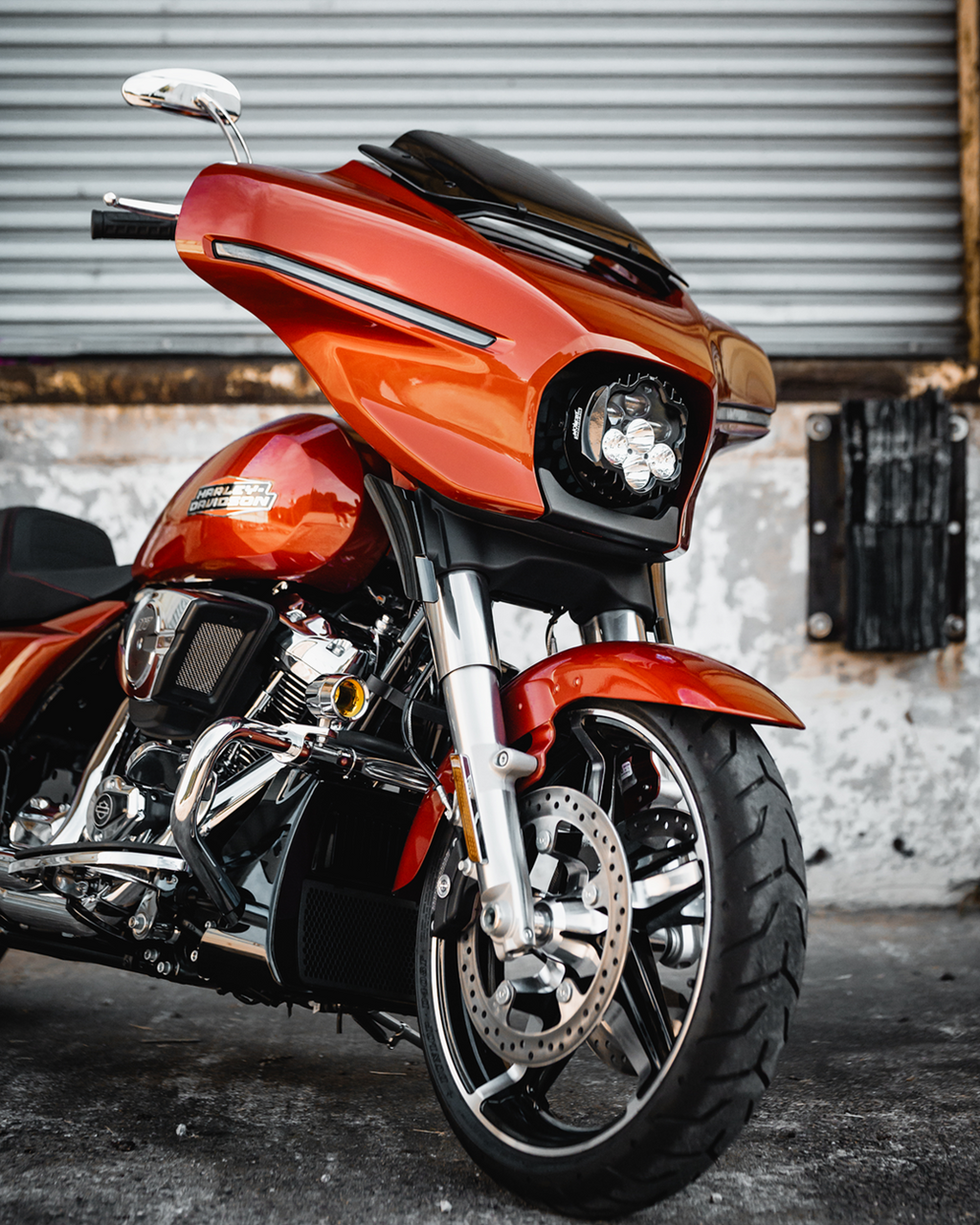 CUSTOM DYNAMICS LED Headlight - Shark Demon® - FLHX/FLHL SD2-23BAT-W — image 7