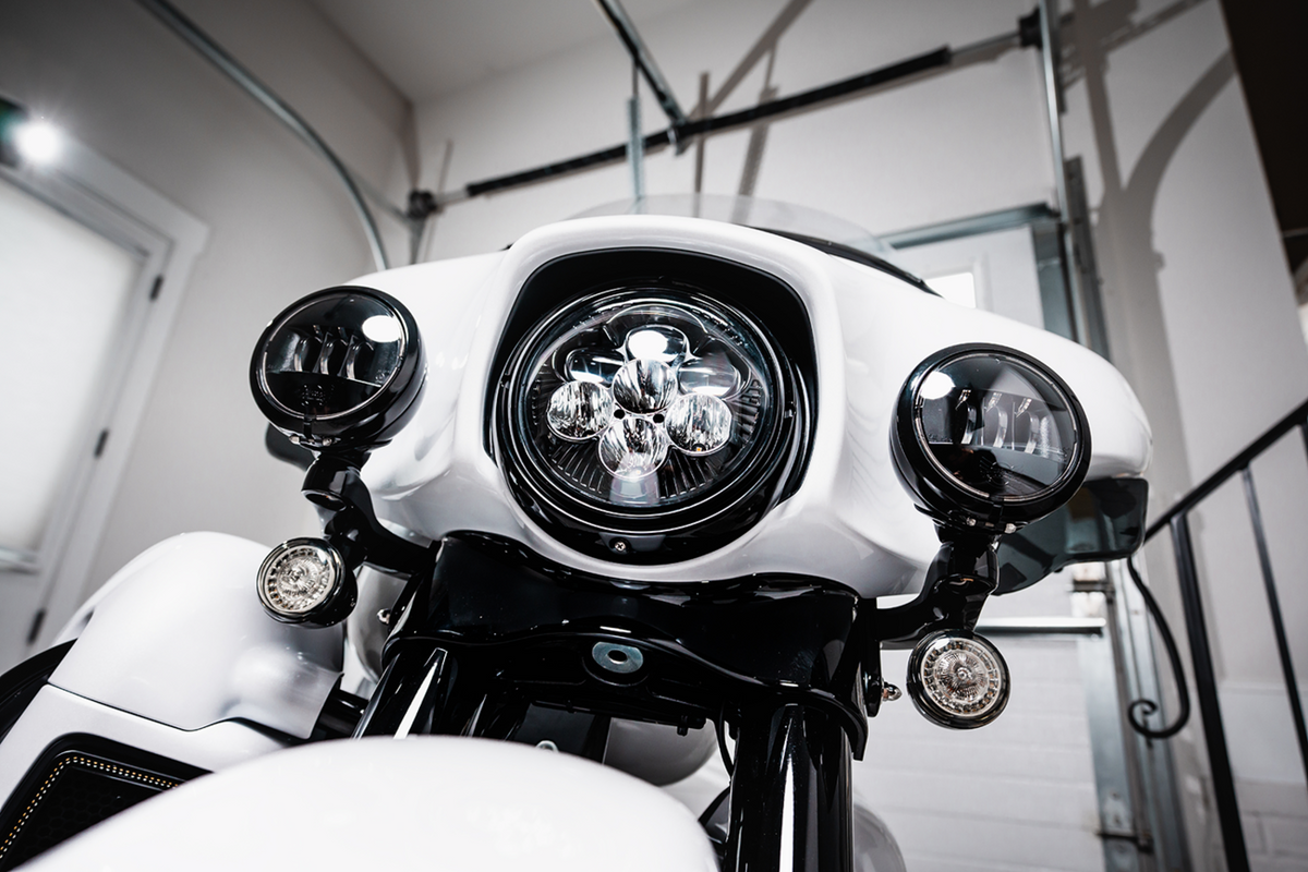 CUSTOM DYNAMICS Headlight - Shark Demon® - LED - Color Changing SD2-7-14 — image 6