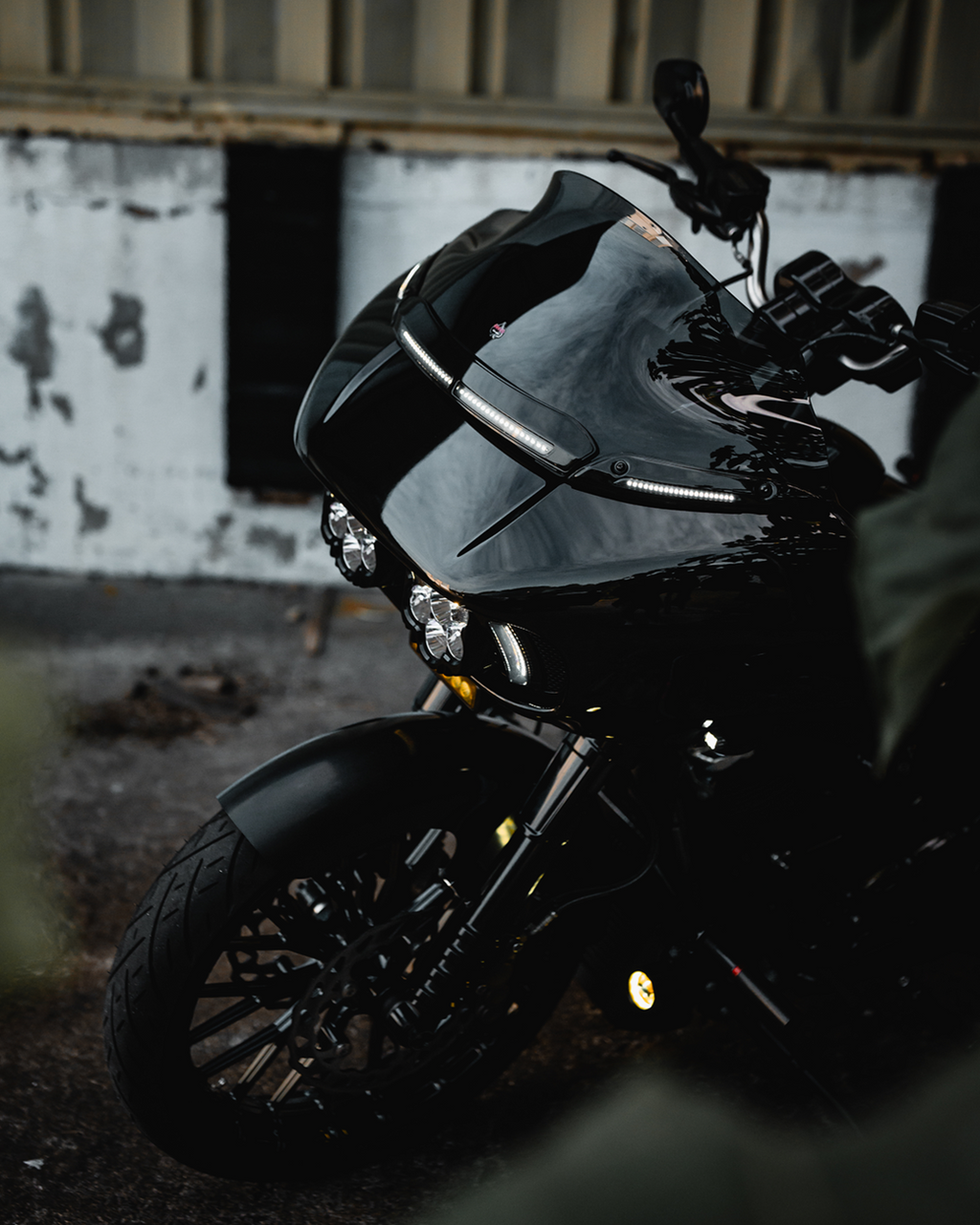CUSTOM DYNAMICS Shark Demon® 2 Headlight - Road Glide SD2-RG-WW — image 11