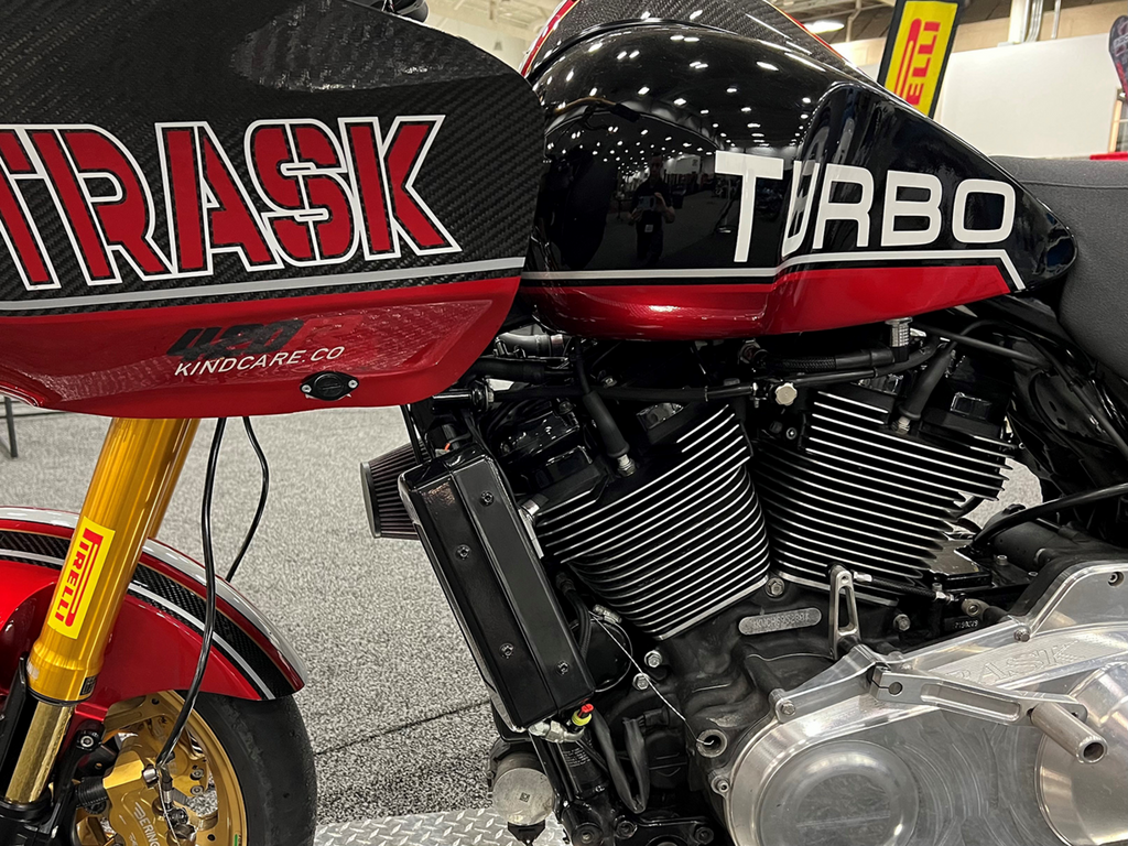 ULTRACOOL Frame Mount Oil Cooler Kit - Gloss Black - M8 Touring/Trike — image 3